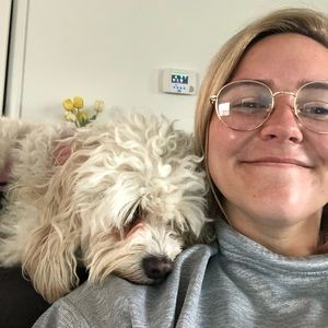 Meet your Posher, Lauren